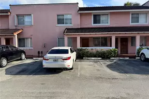 8025 Lake Dr, Doral, FL 33166 - Photo 10