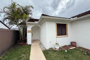 18260 SW 142nd Pl, Miami, FL 33177 - Photo 2