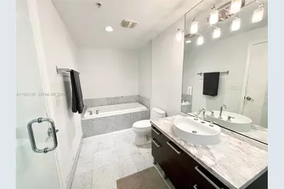 253 NE 2nd St #2506, Miami, FL 33132 - Photo 30