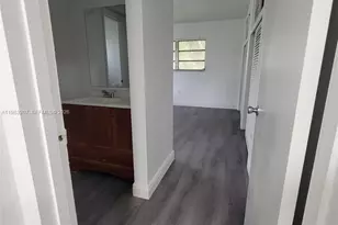 7610 SW 82nd St, Miami, FL 33143 - Photo 10