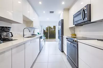 370 SE 2nd Ave #G3, Deerfield Beach, FL 33441 - Photo 8