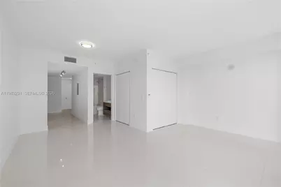1100 S Miami Ave #1706, Miami, FL 33130 - Photo 4