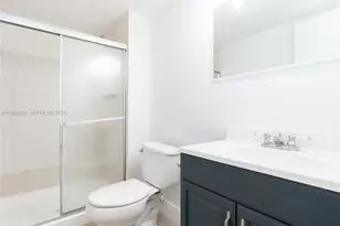 8704 NW 35th St, Coral Springs, FL 33065 - Photo 16