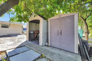 19050 SW 125th Ave, Miami, FL 33177 - Photo 24