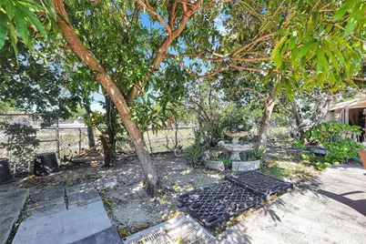 19050 SW 125th Ave, Miami, FL 33177 - Photo 12