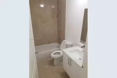 170 NE 142nd St #3, Miami, FL 33161 - Photo 4