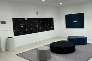 13800 Highland Dr, North Miami Beach, FL 33181 - Photo 10