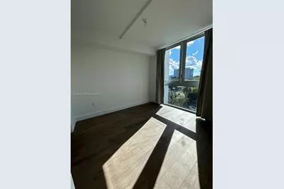 13800 Highland Dr #402, North Miami Beach, FL 33181 - Photo 28