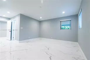 11 Judy Pl, Key Largo, FL 33037 - Photo 14