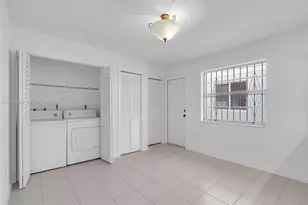 3572 SW 25th St, Miami, FL 33133 - Photo 8