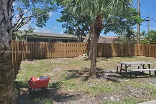 831 SW 14th Ct, Deerfield Beach, FL 33441 - Photo 16