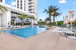 16385 Biscayne Blvd, North Miami Beach, FL 33160 - Photo 14