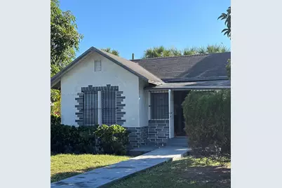 246 NW 39th St, Miami, FL 33127 - Photo 1
