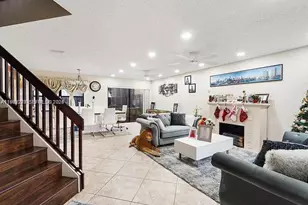 1431 SW 87th Way, Pembroke Pines, FL 33025 - Photo 4