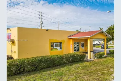 900 Old Federal Hwy, Hallandale Beach, FL 33009 - Photo 2