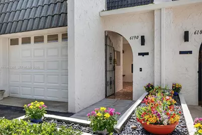 6190 SW 90th Ct #1K, Miami, FL 33173 - Photo 4