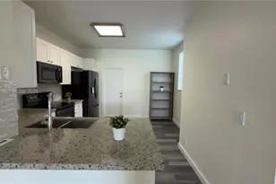 3786 San Simeon Cir, Weston, FL 33331 - Photo 14