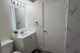 3786 San Simeon Cir, Weston, FL 33331 - Photo 6