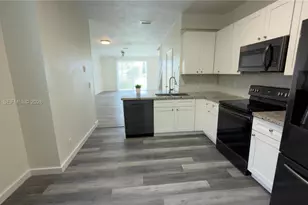 3786 San Simeon Cir, Weston, FL 33331 - Photo 12