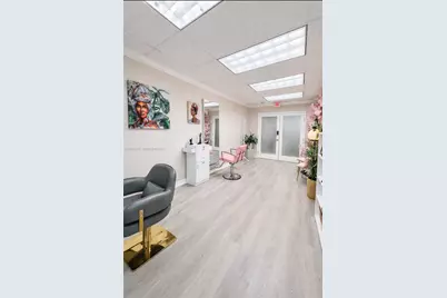 2100 E Hallandale Beach Blvd, Hallandale Beach, FL 33009 - Photo 6