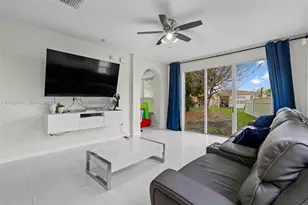 3760 NE 10th St, Homestead, FL 33033 - Photo 6