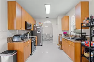 3760 NE 10th St, Homestead, FL 33033 - Photo 8