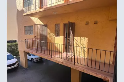 1900 W 54th St #119, Hialeah, FL 33012 - Photo 4