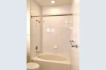 2001 Biscayne Blvd #2608, Miami, FL 33137 - Photo 6
