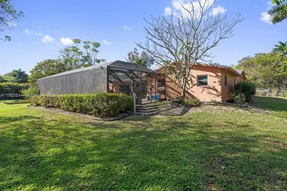 10930 SW 27th Ct, Davie, FL 33328 - Photo 20