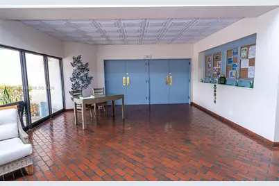 1000 Colony Point Cir #203, Pembroke Pines, FL 33026 - Photo 42