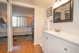 1000 Colony Point Cir, Pembroke Pines, FL 33026 - Photo 32