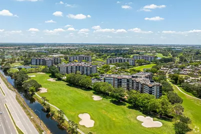 1000 E Saint Charles Pl #519, Pembroke Pines, FL 33026 - Photo 1