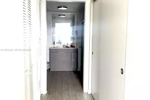 321 NE 26th St, Miami, FL 33137 - Photo 10