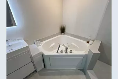 3029 NE 188th St #822, Aventura, FL 33180 - Photo 24