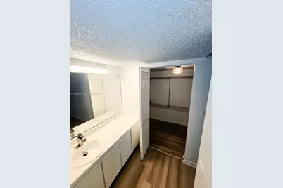20130 NE 3rd Ct #6, Miami, FL 33179 - Photo 16