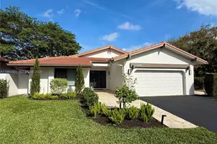 670 Deer Creek Hollows Circle, Deerfield Beach, FL 33442 - Photo 1