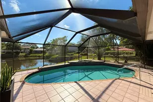 670 Deer Creek Hollows Circle, Deerfield Beach, FL 33442 - Photo 8