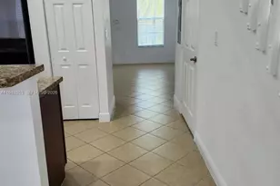 1322 SW 147th Ter, Pembroke Pines, FL 33027 - Photo 4