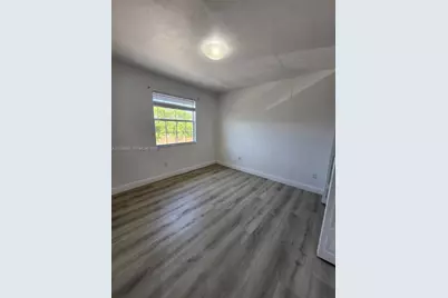 1322 SW 147th Ter, Pembroke Pines, FL 33027 - Photo 18