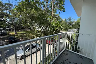 2630 NE 213th St, Miami, FL 33180 - Photo 22