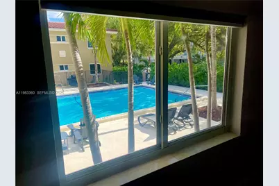 125 Edgewater Dr #1, Coral Gables, FL 33133 - Photo 10