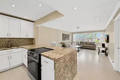 329 SE 3rd St #103S, Hallandale Beach, FL 33009 - Photo 2
