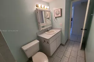 401 Golden Isles Dr, Hallandale Beach, FL 33009 - Photo 20