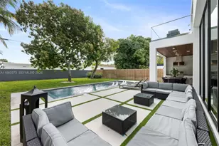 80 NW 45th St, Miami, FL 33127 - Photo 8