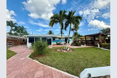 201 SE 3rd Ave, Pompano Beach, FL 33060 - Photo 2