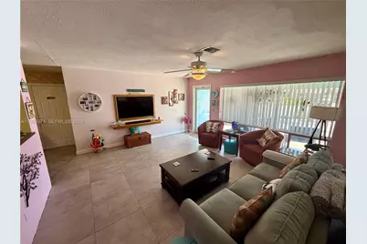 201 SE 3rd Ave, Pompano Beach, FL 33060 - Photo 10