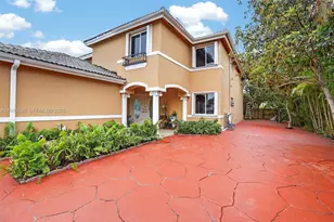 15672 SW 91st Ln, Miami, FL 33196 - Photo 6