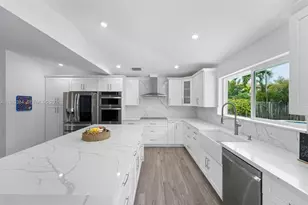 7827 NW 166th Terrace, Miami Lakes, FL 33016 - Photo 4