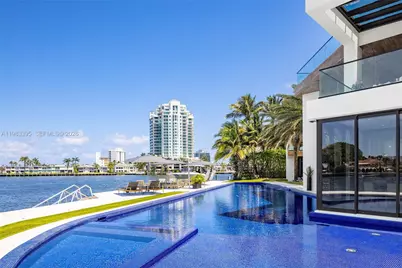 84 Isla Bahia Dr, Fort Lauderdale, FL 33316 - Photo 18