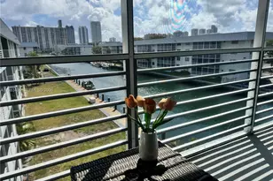 3600 NE 170th St, North Miami Beach, FL 33160 - Photo 4